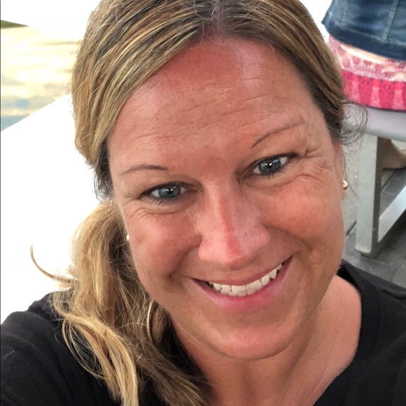 Meet your Posher, Kerri - Picture 1 of 1